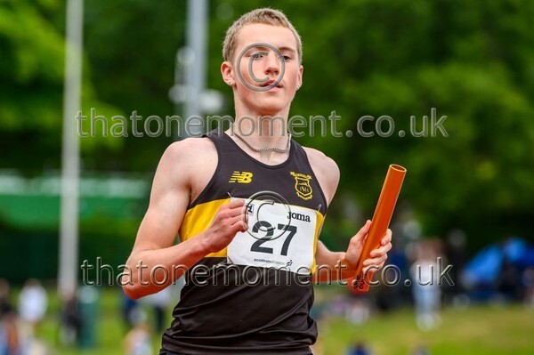 Relays25-925486 - Track Male Set Two