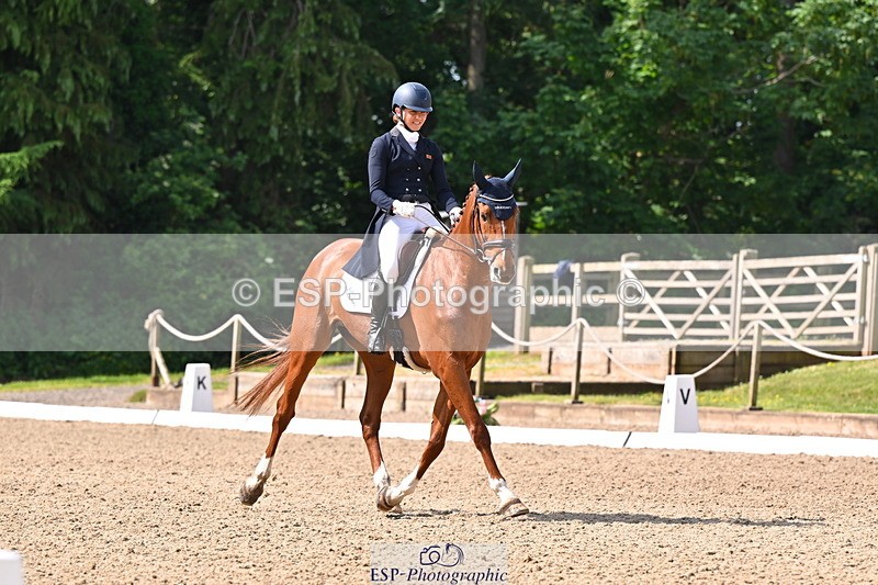 250523A-101812-05904 - C-261-Danielle.Dunn-ICI.DOR.DE.DONNA.CADANZA.Z