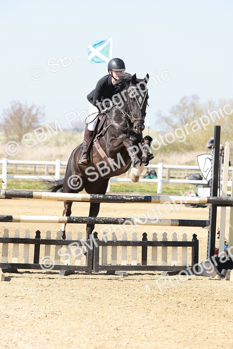 SBM_004104 - Class 17 - Senior Newcomers - 1.10m