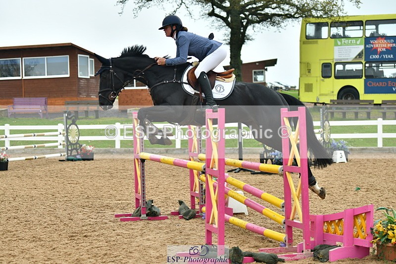 230505A-134620-04609 - Cls 17 1.05m Amateur Quali