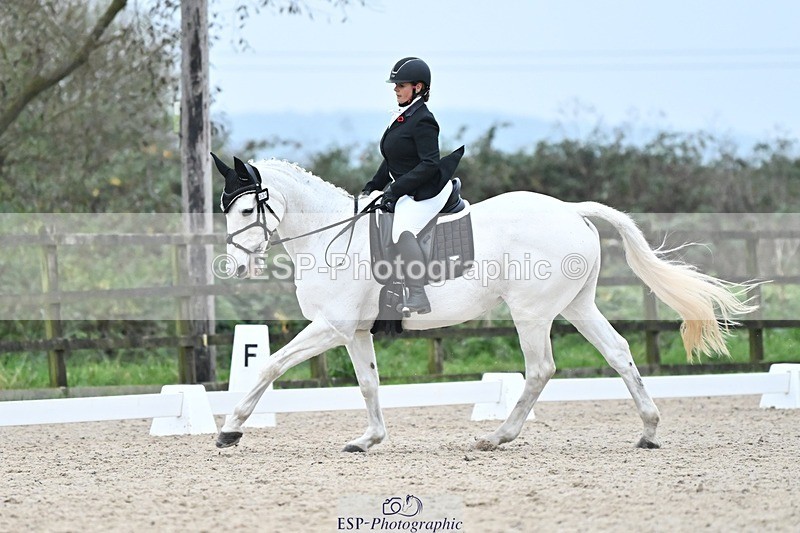 241103-154829-03238 - Novice 1 - 14.44 to 16.08