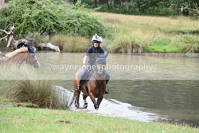 WJ7_2587 - Time at Water 11:37 to 12:13
