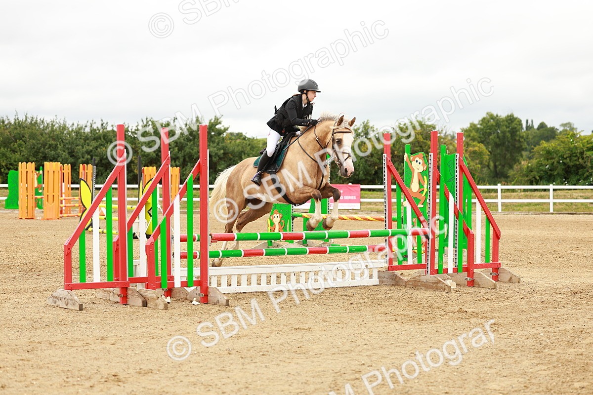 SBM_001551 - Class 8 - Clear Round