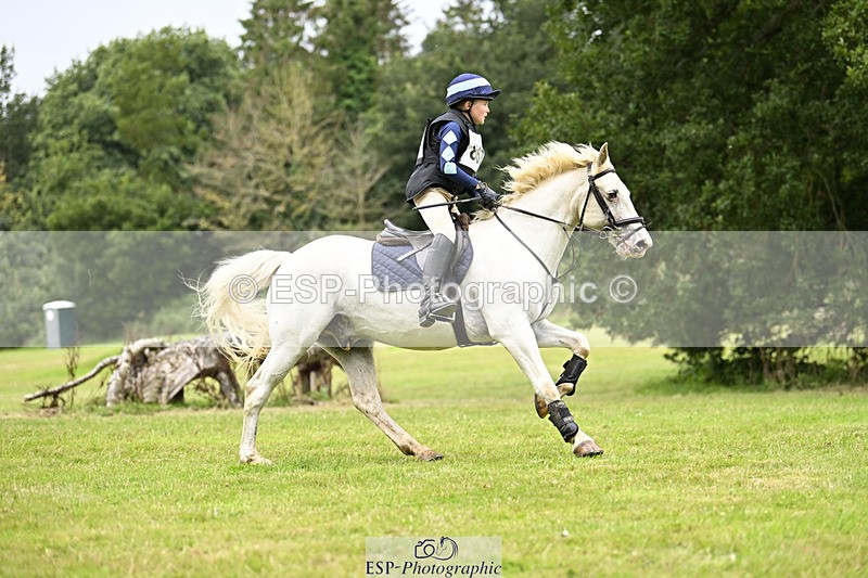 240825X-163741-37573 - 80cm XC 16.30 to 17.30