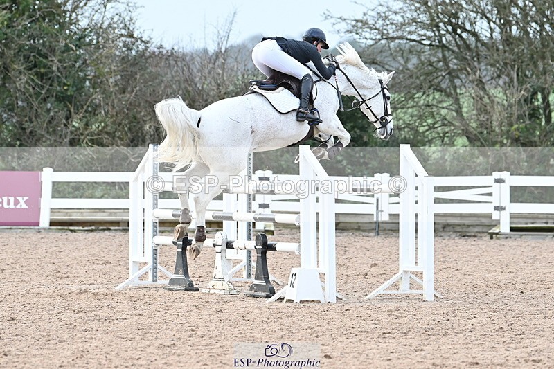 231208A-135732-01054 - Cls 6 Foxhunter & 1.20m Open