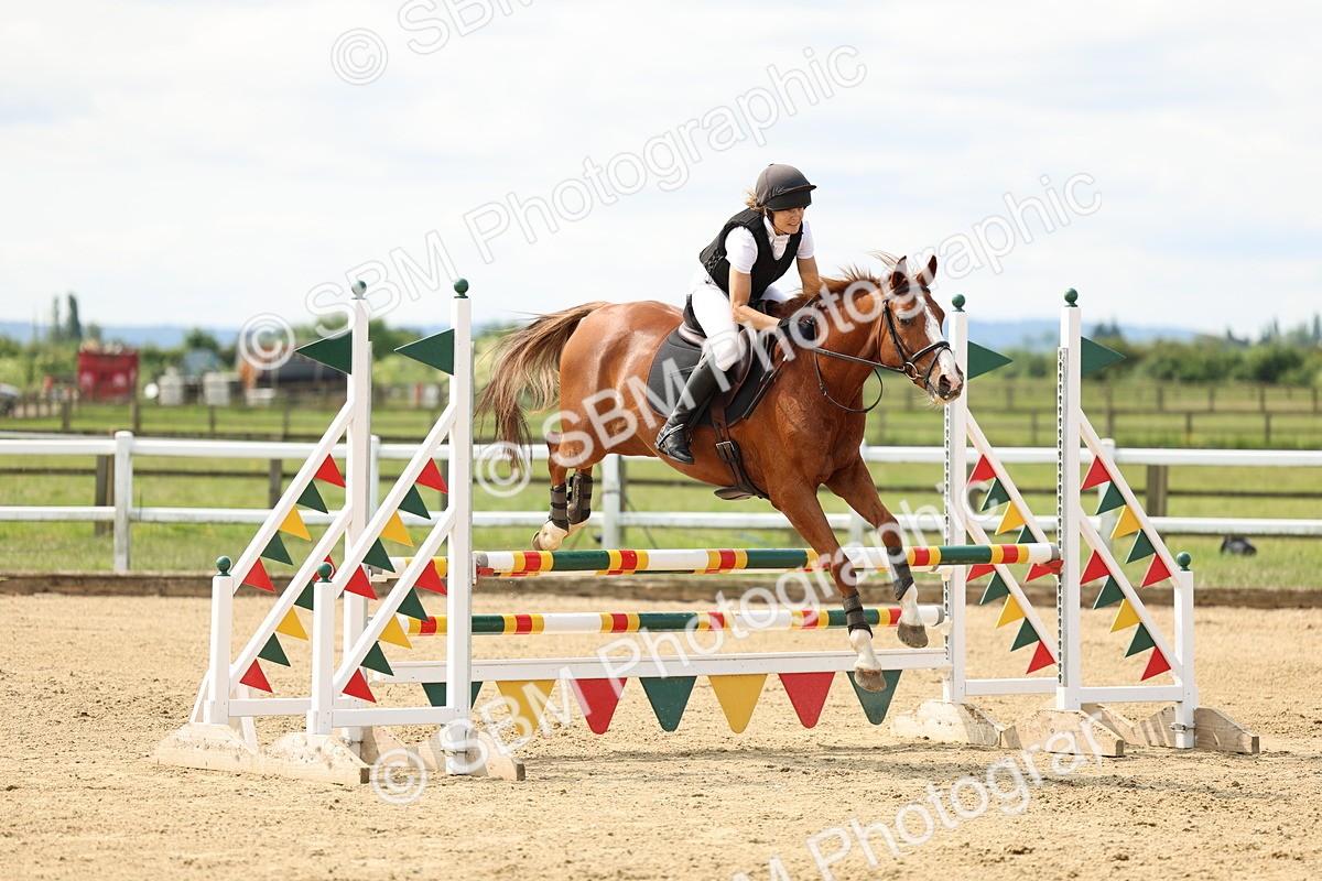 SBM_004540 - Class 16 - Senior British Novice - 90cm