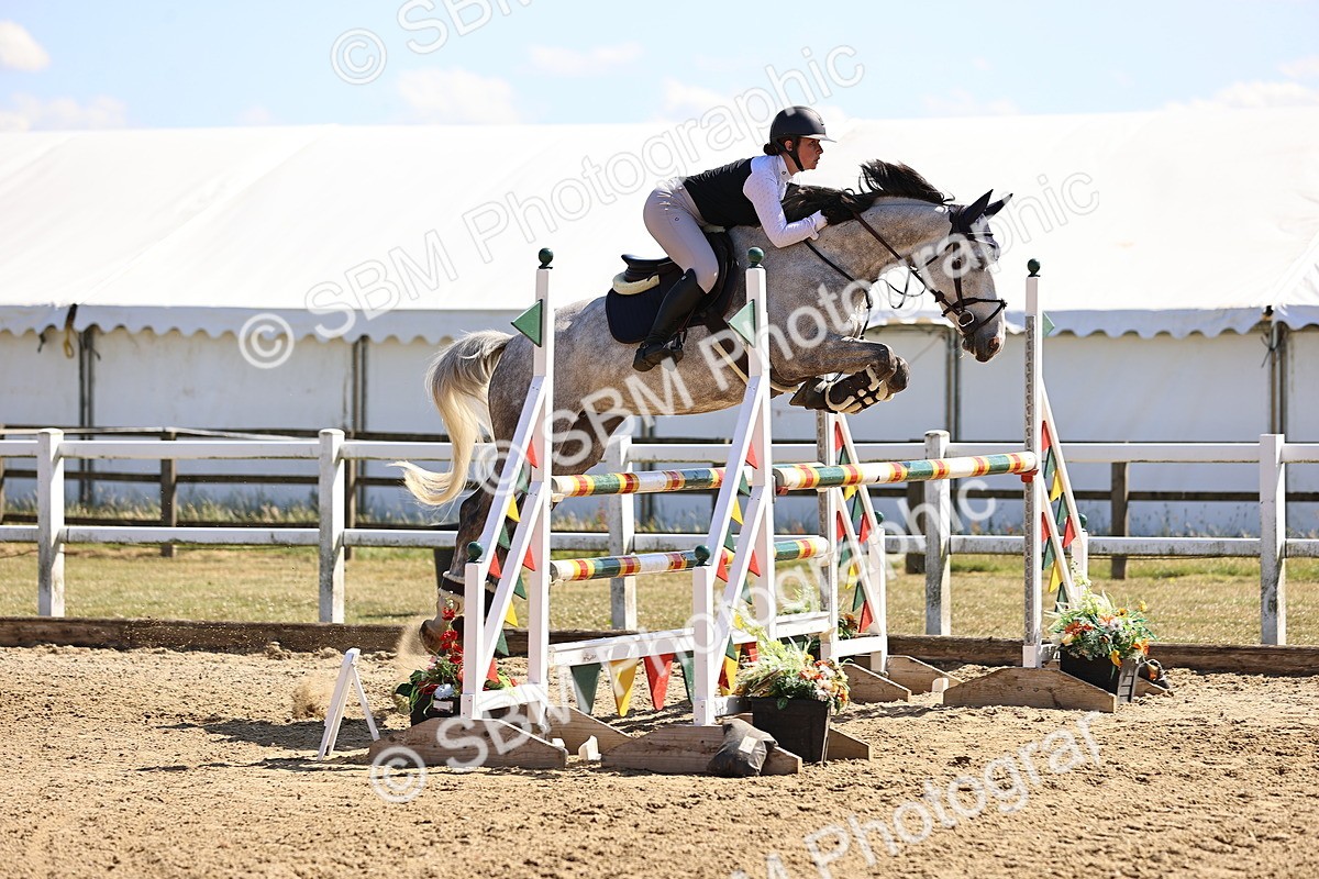 SBM_015326 - Class 16 - Senior foxhunter - 1.20m Open