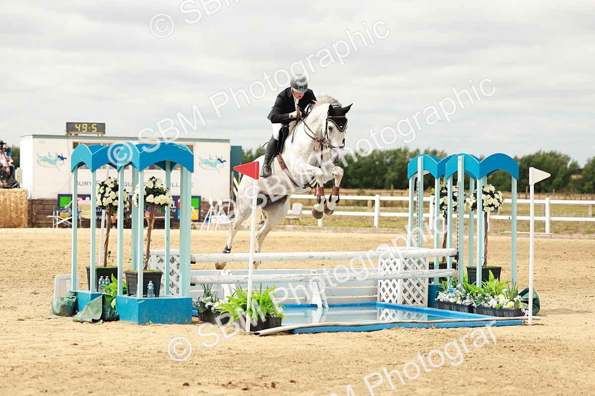 SBM_017810 - Class 21 - Senior Newcomers Championship 2d Rd