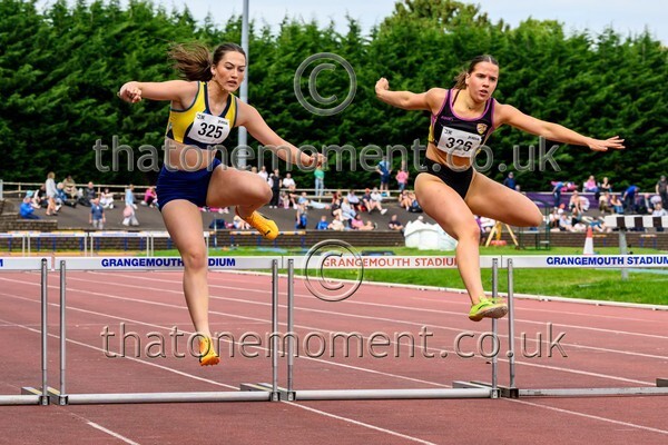 Age26 SAT-916222 - Track Female Set One