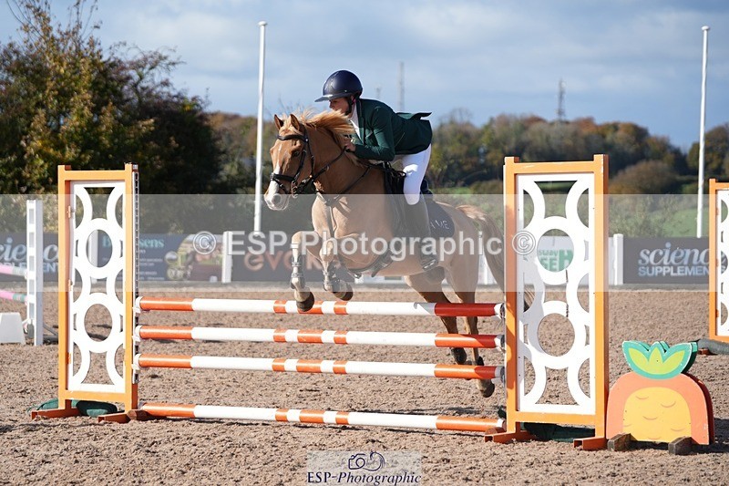 251025-130144-00451 - Cls 9 Pony Winter Discovery and 90cm