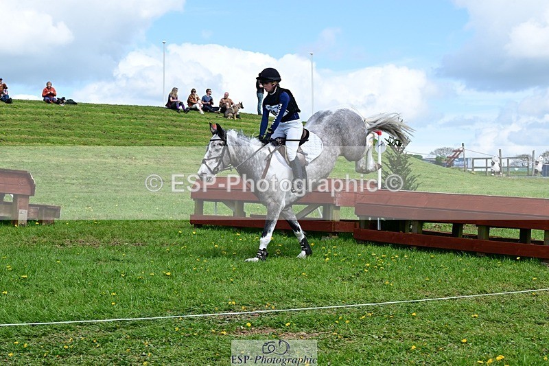 260419-131205-12244 - Q-818-Chloe.Fox-Pitt