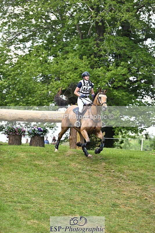 230528-135156-17127 - 464-GRANDE_BY_DESIGN-Emma_Manton-XC