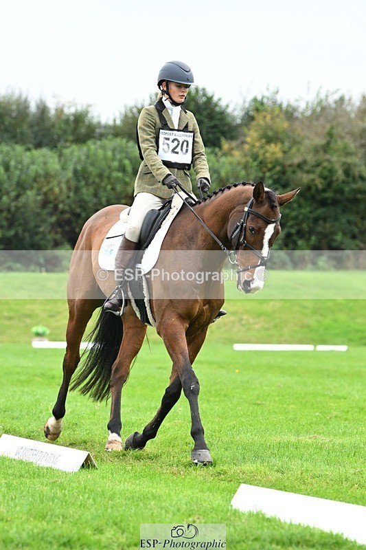 241024-125911-03592 - 520-Lottie.Newton-GOSSAMER