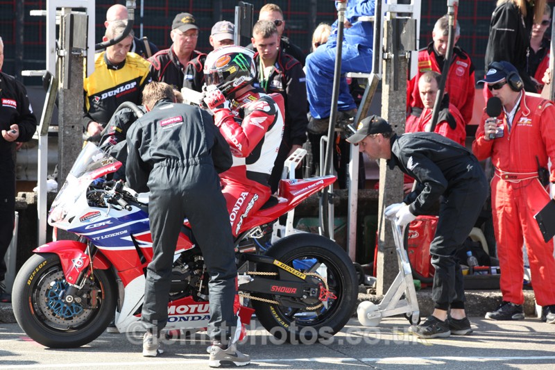IMG_0849 - Senior TT - Start Line