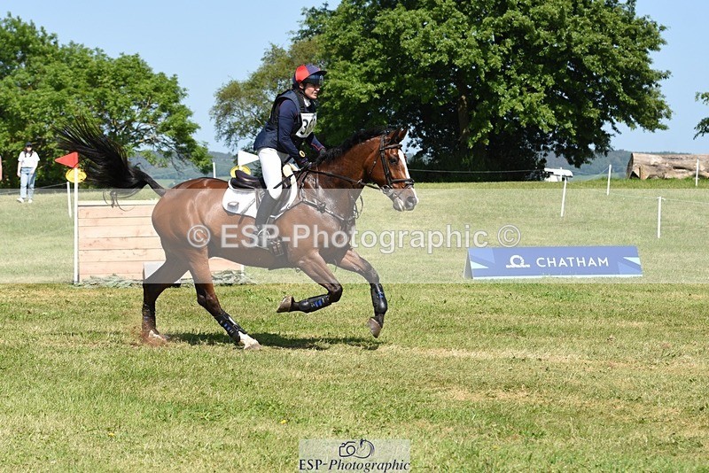 230527-152036-10092 - 368-COIRBAN_SARCO_DELUX-Rebecca_Gibbs-XC