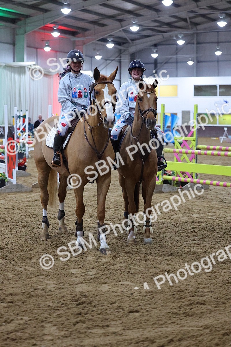 SBM_004324 - Class 20 - Pairs Relay Jumping 1.10m