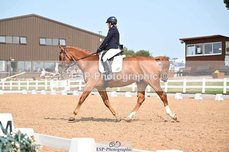 250816-134245-04904 - 080-Elizabeth.StoneZiggy