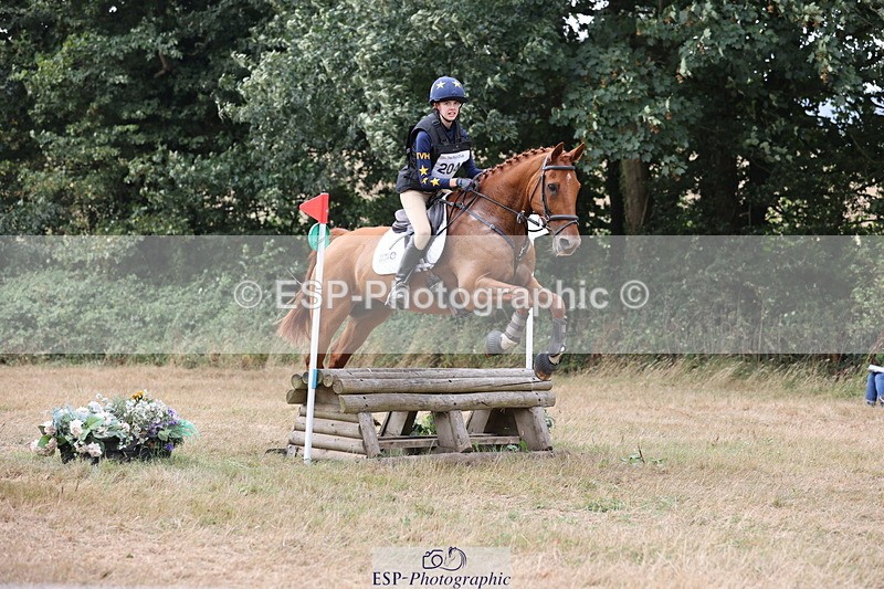 250824A-124025-36707 - 2049-Mia.Lewis-The.flying.scotsman