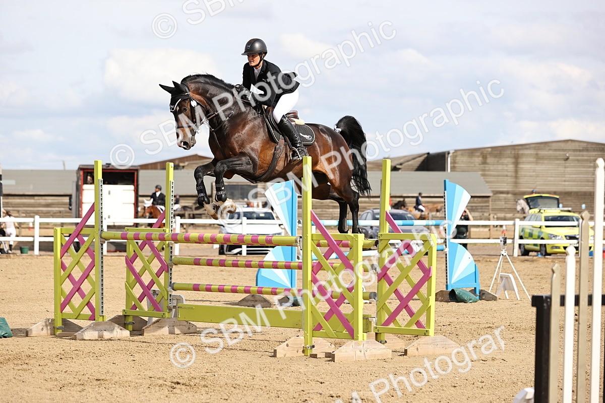 SBM_003664 - Class 13 - Senior Foxhunter - 1.20m