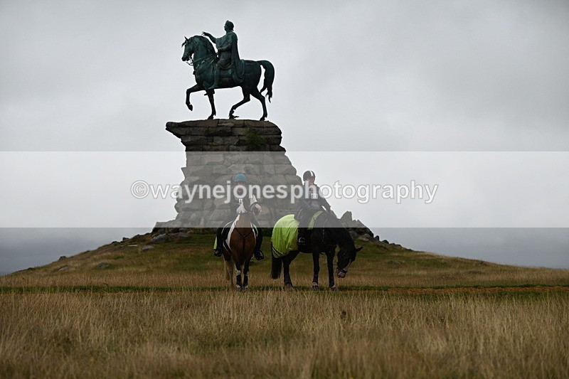 DSC_1993 - Time at Statue 12:13 to 12:32