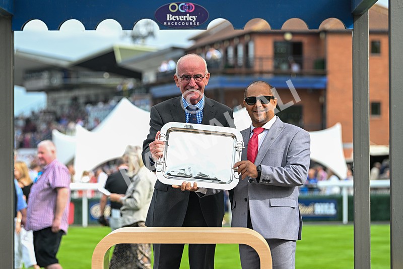 300825-Race 4-Lady Britain-1370 - Race 4