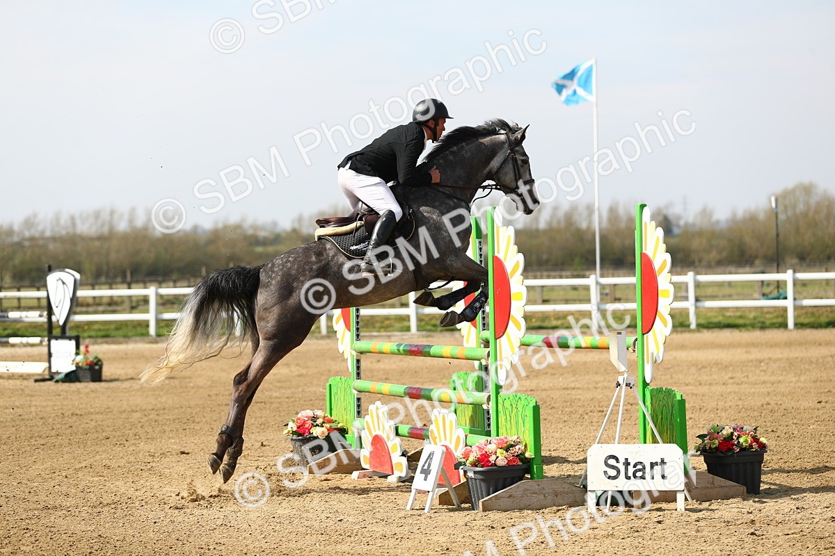 SBM_002468 - Class 10 - Senior Newcomers - 1.10m