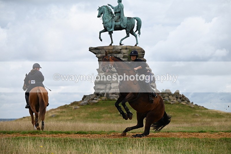 DSC_4290 - Time at Statue 09:50 to 11:09