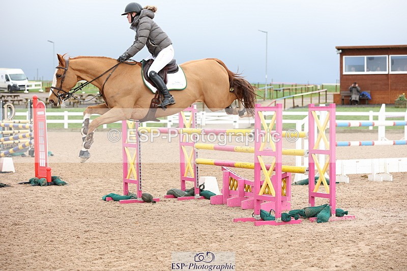 240223A-151112-02181 - Cls 6 Foxhunter and 1.20m Open