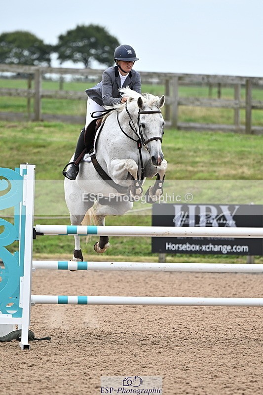 240828A-154311-01190 - Cls 5 Snr Foxhunter and 1.20m Open