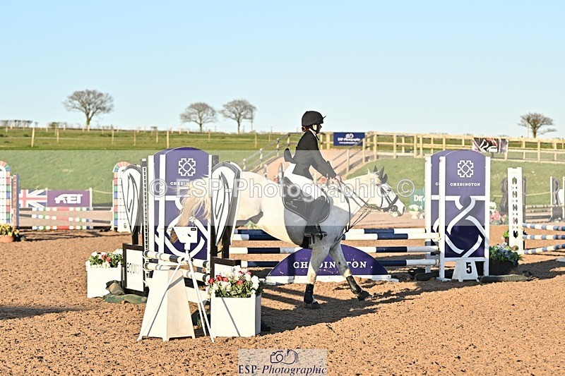 250401-184011-00744 - 80cm Classes