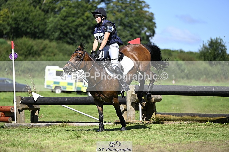 240811A-143733-05078 - 163-