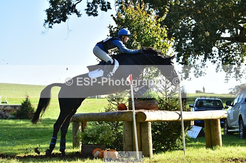 231022-104922-25394 - 235-MON'SAILLE-Carolyne.Ryan-Bell-XC