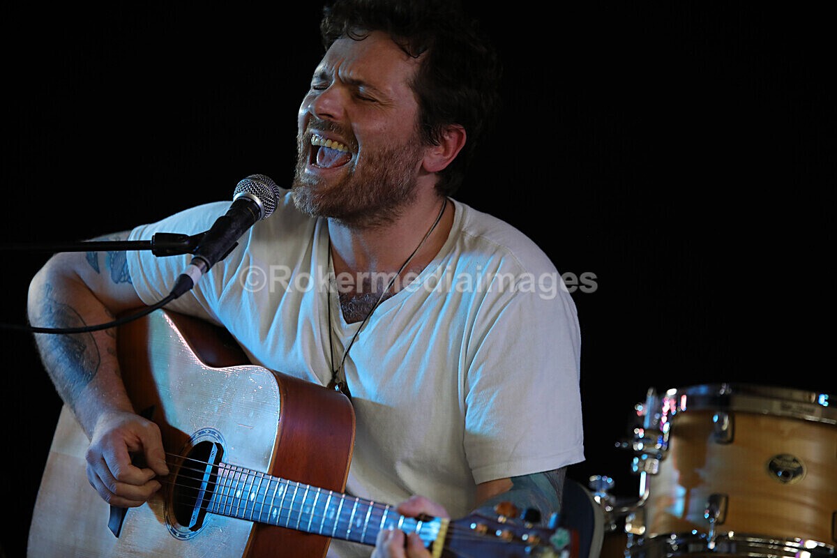 FOLK N BLUES-229 - FOLK and BLUES SEPT 2022