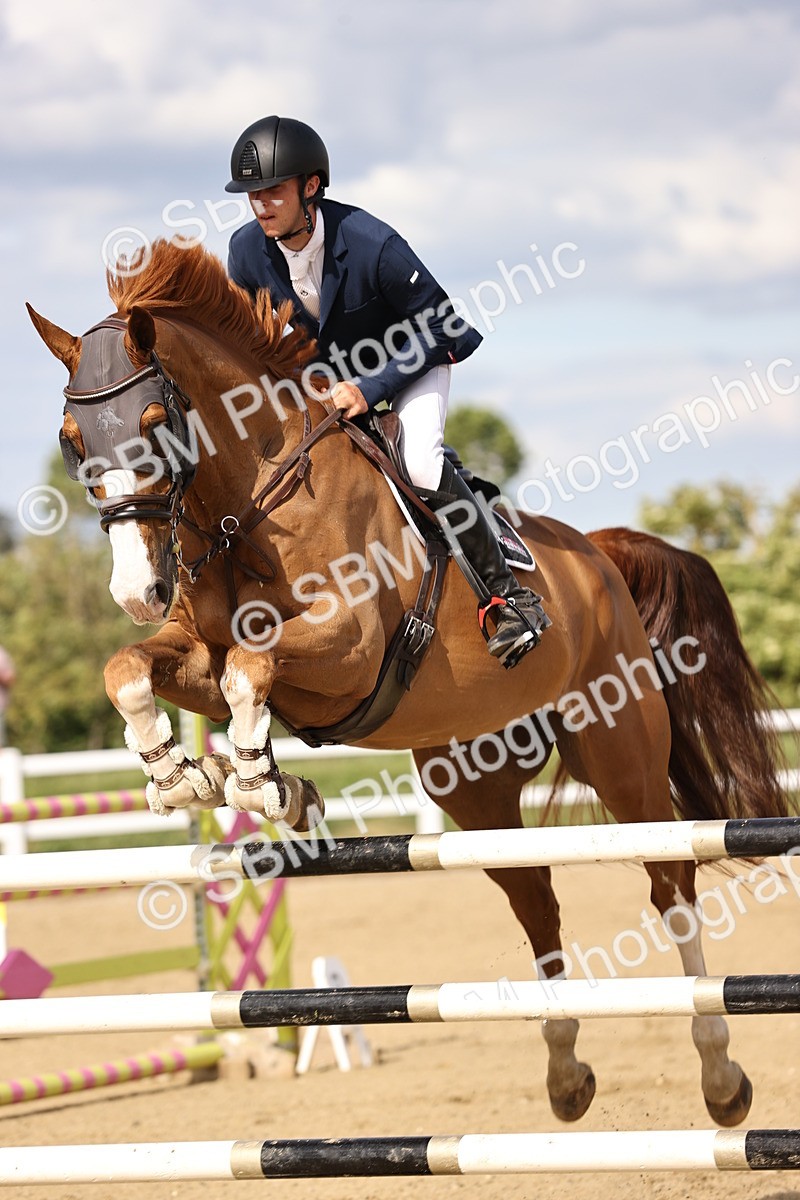 SBM_003704 - Class 13 - Senior Foxhunter - 1.20m