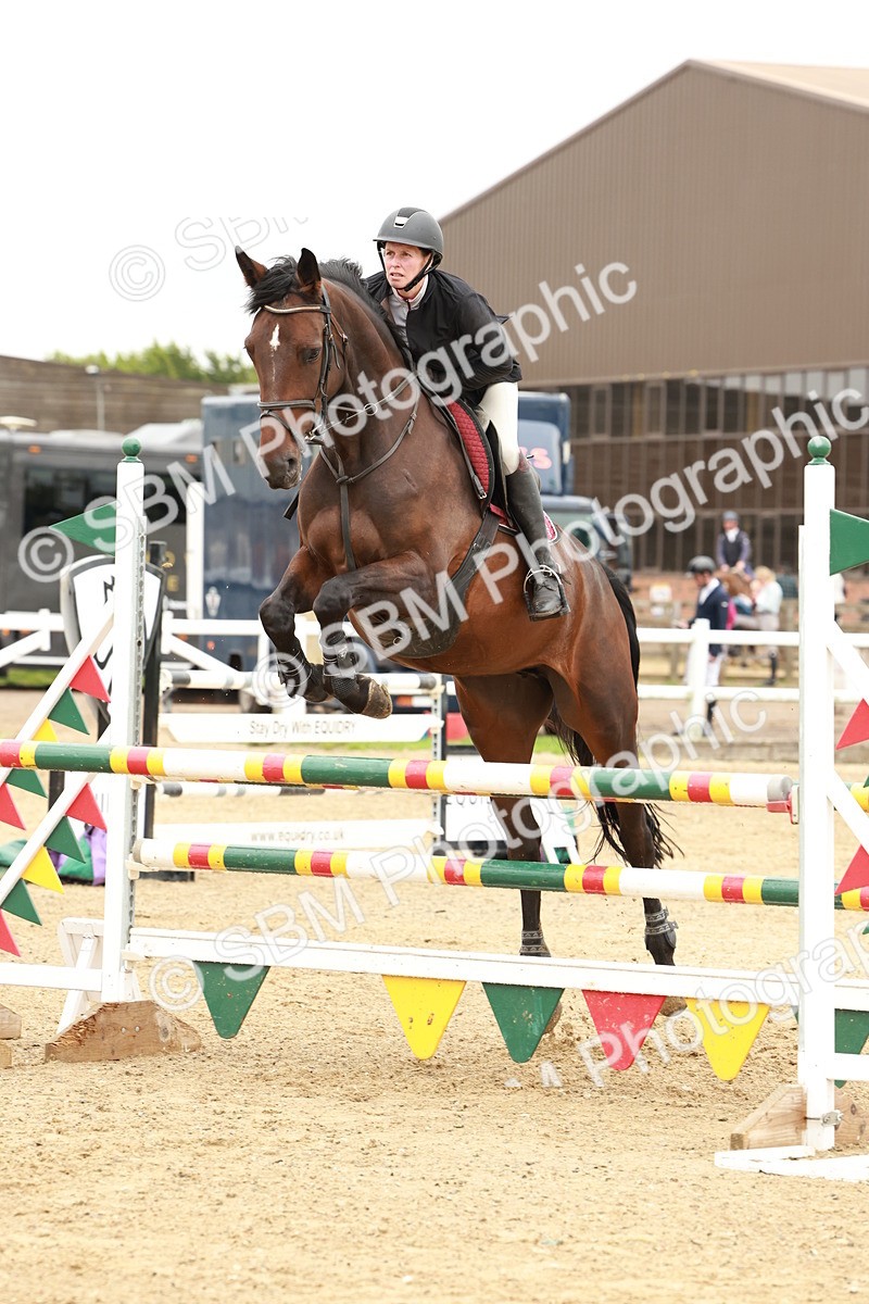 1I0A7750 - Class 4 - Senior Newcomers 1.10m