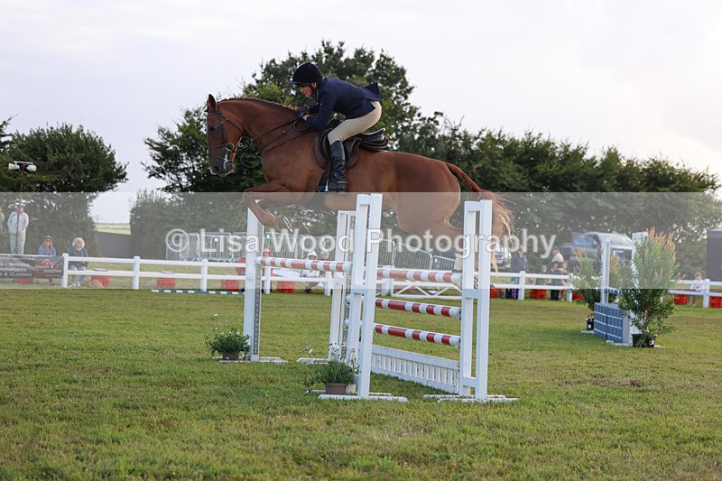 3E7A5000 - Class C1: Showjumping Senior Newcomers/1.10m open