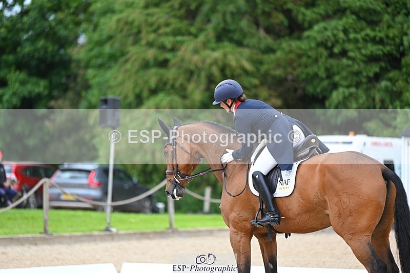 240524-114241-09000 - 520-LONDON_52-Laura_Collett