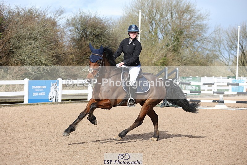 240223A-115028-00957 - Cls 4 Snr 1.05m Open