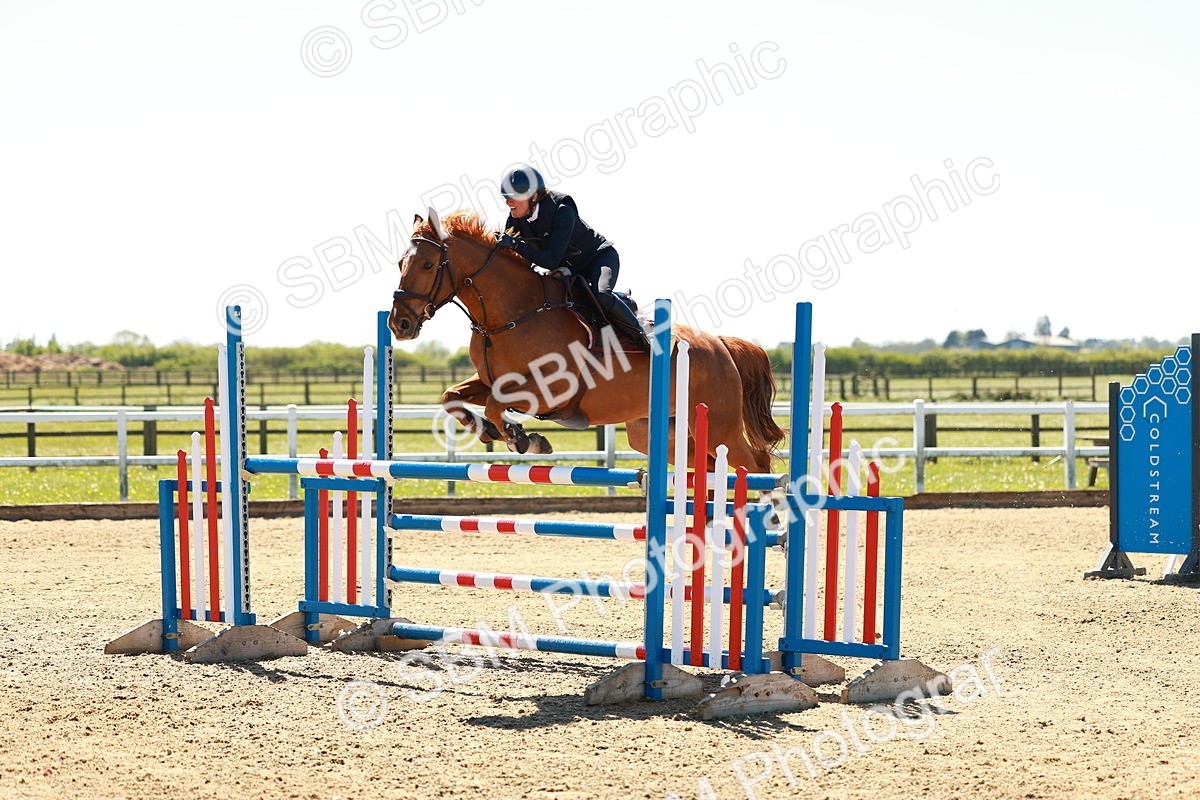 SBM_001291 - Class 4 - Senior Newcomers 1.10m