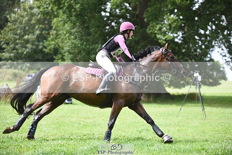 240804-120529-12629 - 367-Florrie_Ball-POLMARK_JAY_WALK