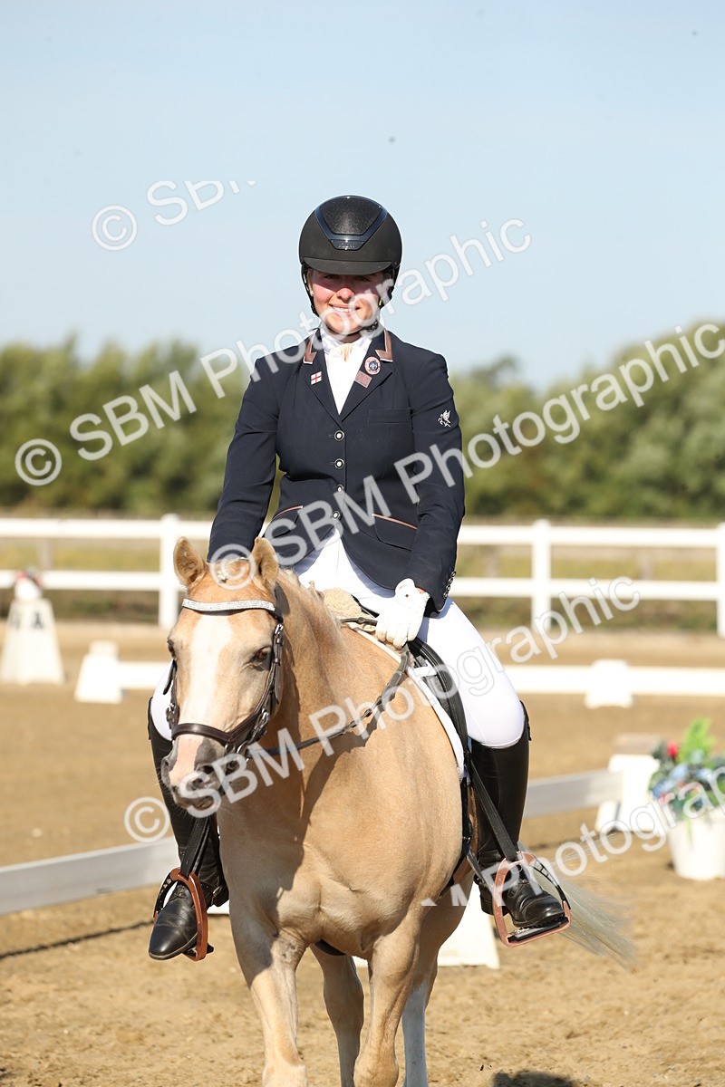 SBM_004472 - Class 11 - Novice 5 - 9.0010.03