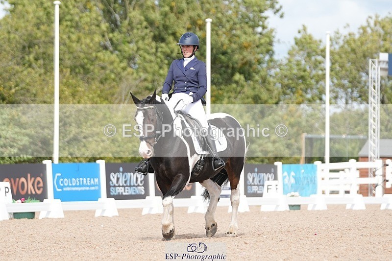 250906-121730-02277 - 082-Samantha.FussellDai.The.Pied