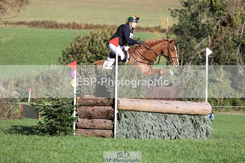 241025-110542-06405 - 010-Julia.Norman-SCOTCH.ON.THE.ROCK'Z