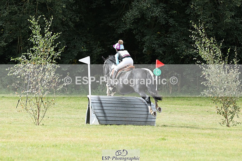 240825X-102523-31587 - 70cm XC 10.00 to 11.00