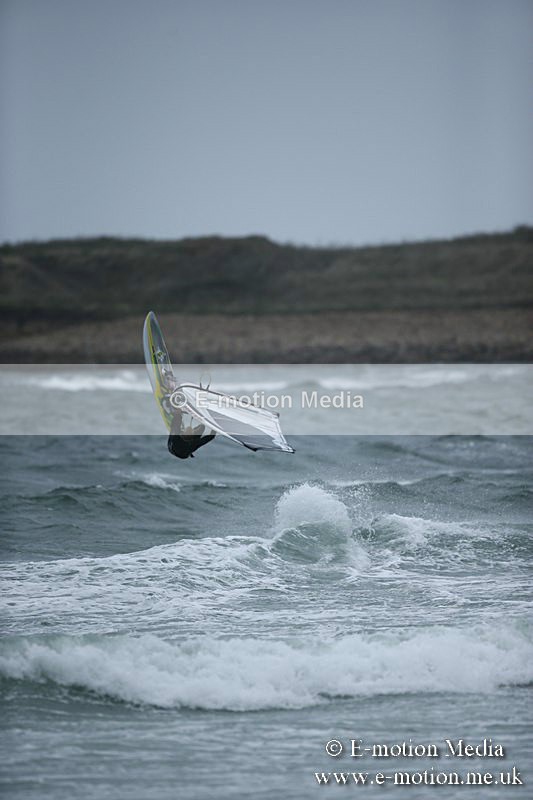 WS 150913-144 - Windsurfing
