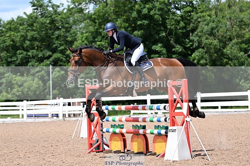 240619A-142301-00567 - Cls 4 Snr Newcomers and 1.10m Open