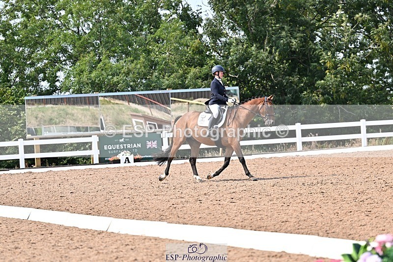 250816-140123-05239 - 151-Shona.MclauchlanLuca.Me.Go