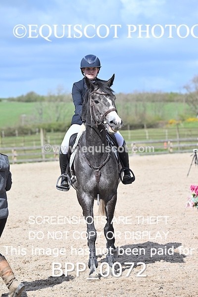 BPP_0072 - CLASS 19 SUN Senior British Novice/ 90cm Open