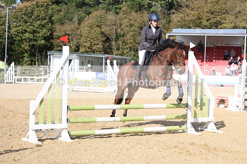 3E7A8243 - Class 4: 70cm open