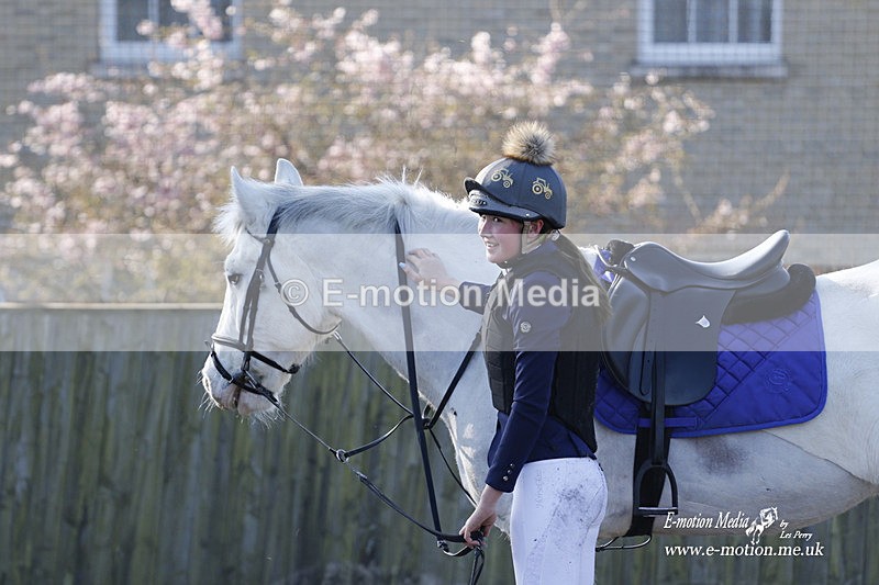 _EST0112 - Bourne Valley Riding Club Winter Showjumping 27/03/22